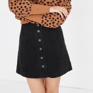Madewell Metropolis Vintage Wash Black Button Denim Mini Skirt Size 4 EUC !